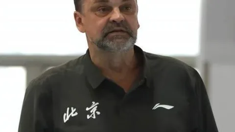 悉尼联盟挑战榜首，三连胜早场精选：激情对决，不容错过